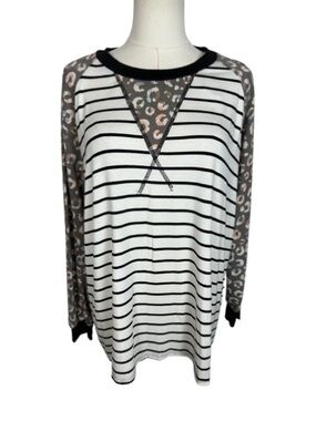 Haptics Striped Long-Sleeve Raglan Top with Leopard Accent - White & Gray Size M